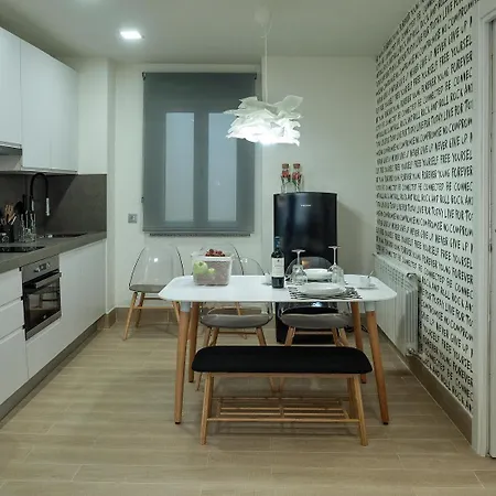 Apartment Homely *