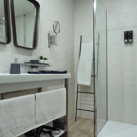 Homely Apartment *