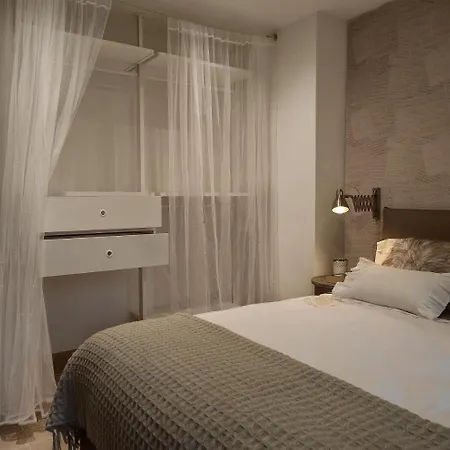 Homely Apartment *